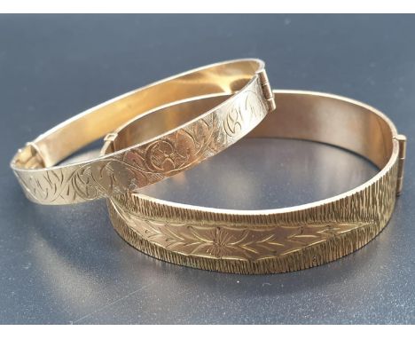 2 vintage 9ct gold bangles with metal cores. 38.4g. 