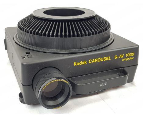 A Kodak Carousel 1030 Slide Projector. Full Working Order. Very Good Condition. Original Case. 30 x 33cm 