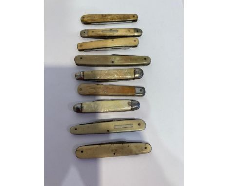A selection of mostly Mother of Pearl handled PENKNIVES. 
