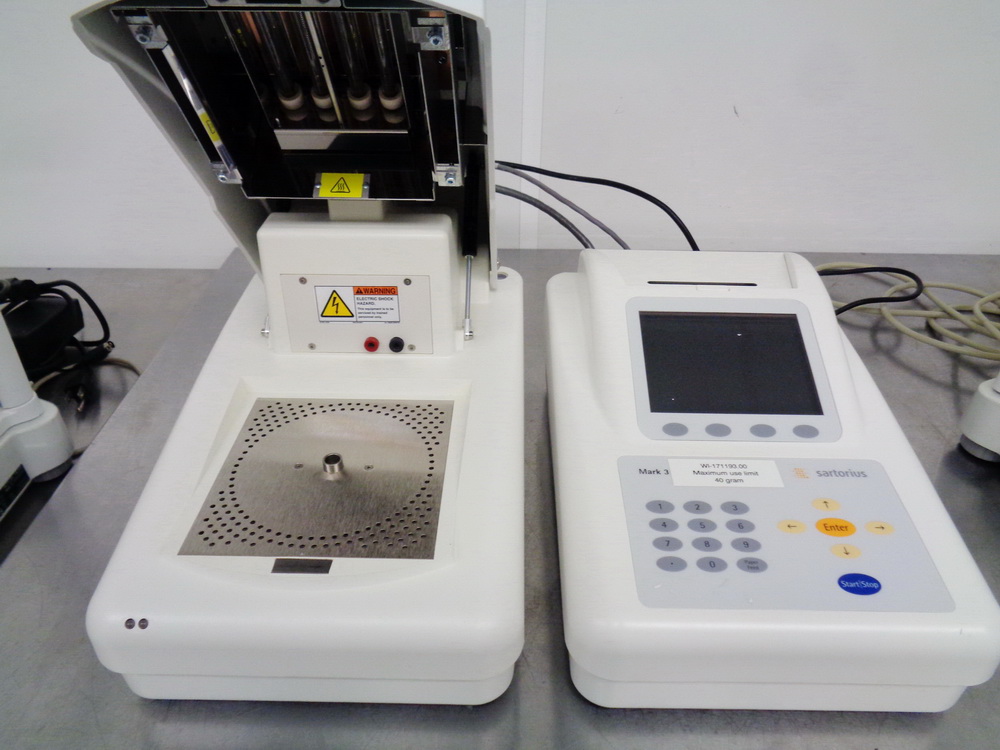 Sartorius Moisture Balance, Model Mark 3, S/N LMA100PA000U, max 40 g