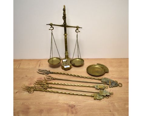 A set of Victorian brass butcher's shop scales with weights, measuring 40cm tall, a vintage pocket change dish, and fireside 