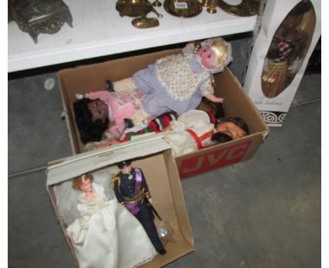 A mixed lot of vintage dolls