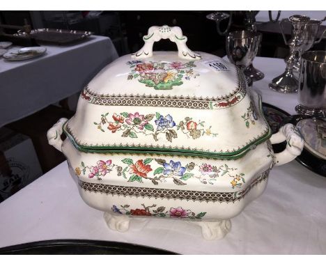 A large Spode soup tureen, a/f