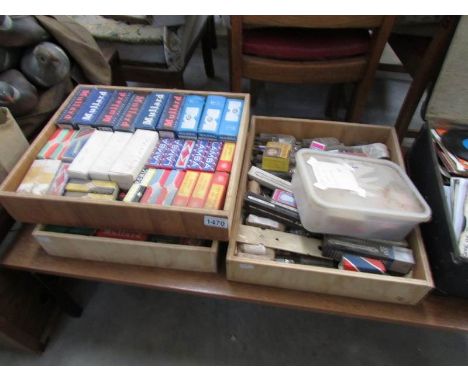 A quantity of vintage light bulbs (many boxed)
