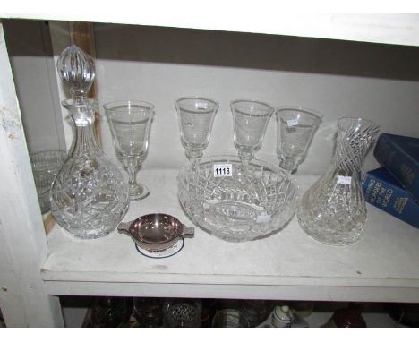 A mixed lot of glass ware including decanter