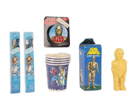 STAR WARS: ORIGINAL TRILOGY (1977 - 1983) - Anthony Daniels Collection: Vintage C-3PO Soap, Toothbrushes, Paper Cups and Ligh