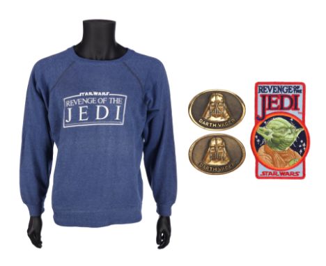 STAR WARS: ORIGINAL TRILOGY (1977 - 1983) - Crew Sweatshirt, Patch &amp; Belt Buckle CentrepieceA crew sweatshirt, patch and 