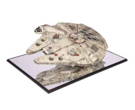 STAR WARS: THE EMPIRE STRIKES BACK (1980) - Master Replicas Signature Edition Millennium FalconA Master Replicas Signature Ed
