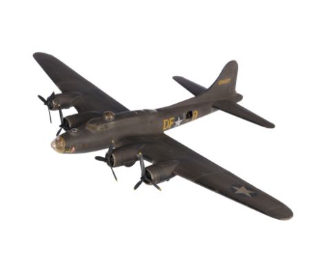 MEMPHIS BELLE (1990) - Functional Model Miniature Memphis BelleA functional model miniature Memphis Belle aircraft from Micha