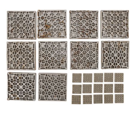 ALIENS (1986) - Collection of Floor TilesA collection of floor tiles from James Cameron's sci-fi sequel Aliens. This style of