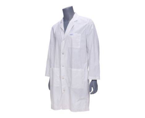 THE NUTTY PROFESSOR (1996) - Sherman Klump's (Eddie Murphy) Lab CoatSherman Klump's (Eddie Murphy) lab coat from Tom Shadyac'