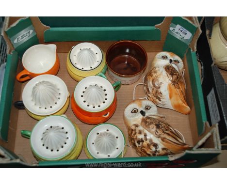 A quantity of ceramic fruit juicers, a pair of owl string holders and a Crown Devon jug