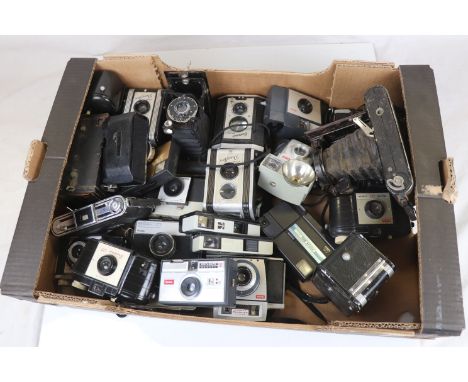 Large group of vintage Kodak cameras to include Brownies, folding, disc, 127 models etc 