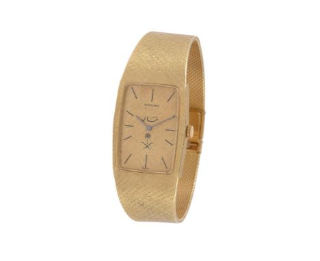 Longines, a gold coloured bracelet watch, circa 1980, manual wind movement, 17 jewels, cal. L84Z3, gilt textured dial with fa