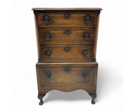 Queen Anne design walnut chest-on-stand, moulded rectangular top over four graduated cockbeaded drawers, scalloped apron, on 