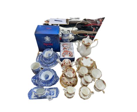 Collection of Spode, Royal Albert Lady Hamilton, Old Country Roses, etc.