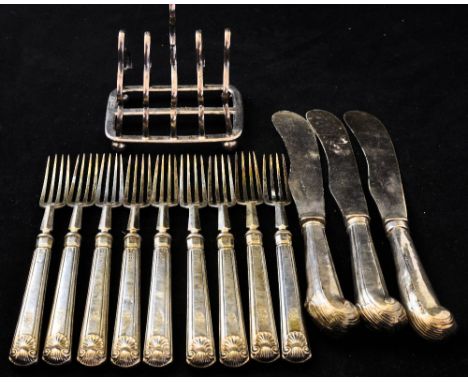 *  A set of nine Dessert Forks with silver prongs and handles, Sheffield 1908/9, maker: Harrison Brothers & Howson; three pis