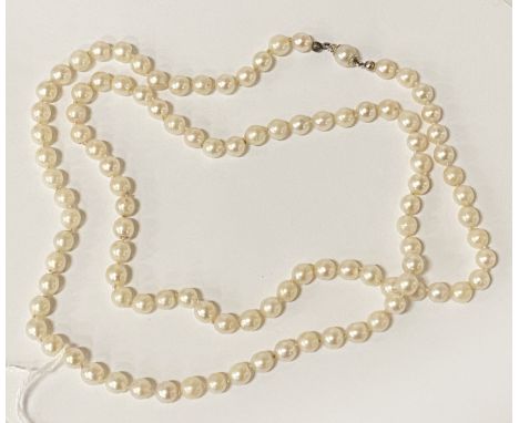 PEARL NECKLACE WITH 18CT GOLD CLASP