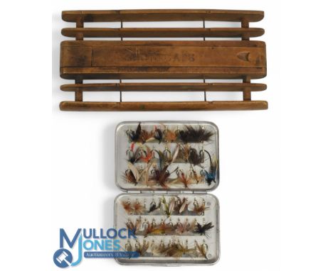 Richard Wheatley Slim Alloy Top Pocket Fly Tin - 3 ½" x 2 ½", 30 small, 21 medium clips with quantity of flies. Vintage line/
