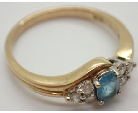 9ct gold aquamarine and diamond ring size O