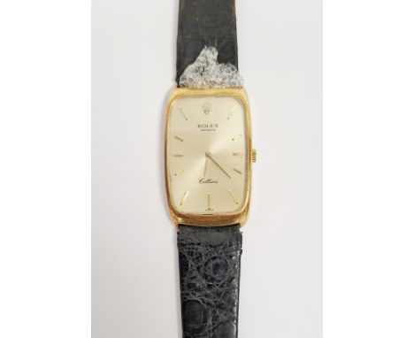 Rolex Cellini 18ct gold cased manual wind wristwatch, the rounded rectangular dial with raised gilt baton hour markers, movem