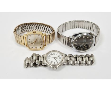 Dunhill quartz wristwatch, the enamel dial with Roman numerals denoting hours, date aperture at the half hour mark, together 