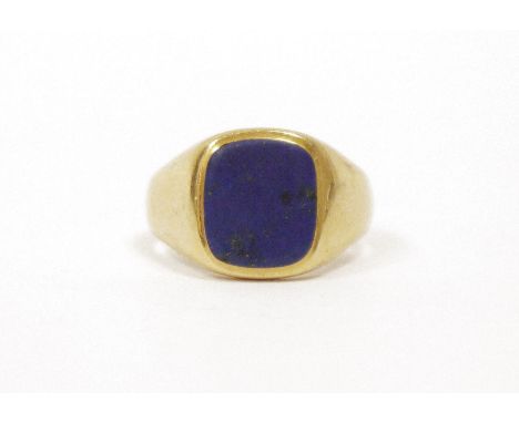 18ct gold and lapis lazuli signet ring rounded square lapis 9.7g total, approx size RCondition ReportSurface marks and scratc
