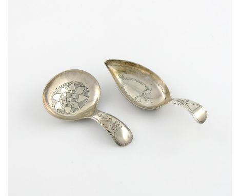 An early 19h century silver caddy spoon, by Cocks and Bettridge, Birmingham, date letter worn, the bowl of leaf form, engrave