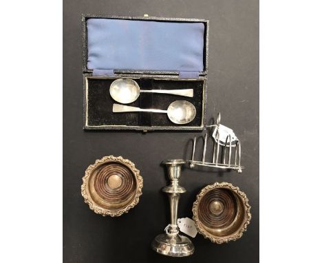 A collection of silver and EPNS, to include a cased pair of George VI jam spoons, Thomas Bradbury &amp; Sons, Sheffield 1944,