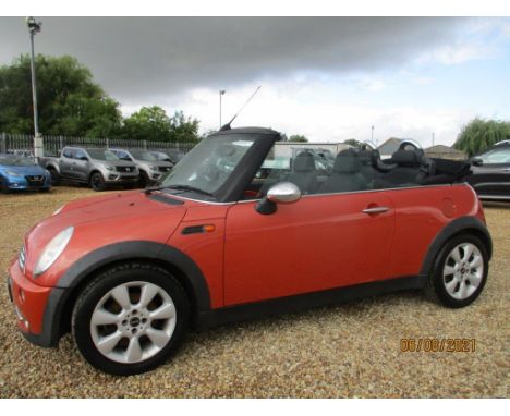 Make &amp; Model: Mini One ConvertibleDate of Reg: SC06 HRDColour: Orangecc: 1598MoT: 25-11-2021Fuel Type: PETROLMileage: 117