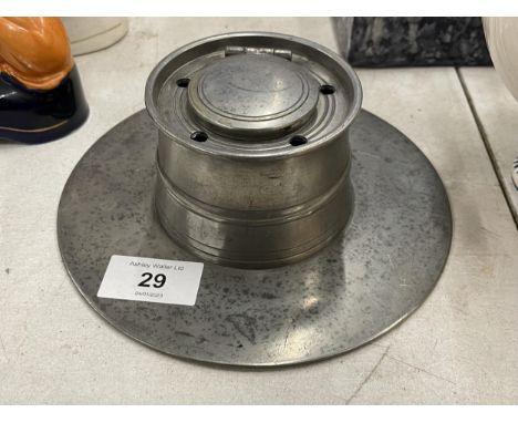AN ANTIQUE PEWTER INKWELL WITH CERAMIC INNER LINER 