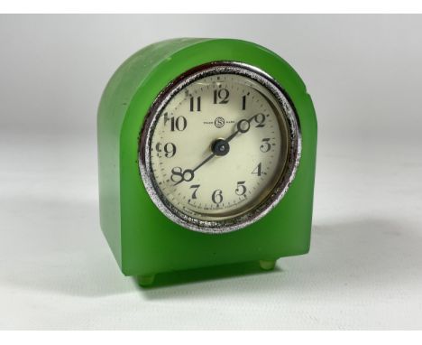 AN UNUSUAL SMALL JAPANESE CLOCK MADE BY SEIKOSHA, TOKYO, HEIGHT 9CM 