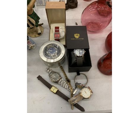 A QUANTITY OF WRISTWATCHES, SOME BOXED, TO INCLUDE LORUS, TIMEX, BEN SHERMAN, JOHN LENNON, ETC 