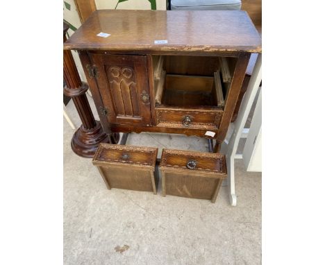 A SMALL OAK JACOBEAN STYLE CABINET ON OPEN BASE WITH TURNED LEGS 