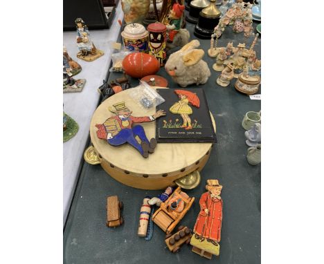 A QUANTITY OF VINTAGE TOYS TO INCLUDE A TAMBOURINE, CLOCKWORK DONKEY AND RABBIT, CARS, ETC 