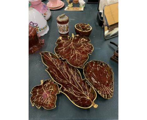 A QUANTITY OF CARLTONWARE 'ROUGE ROYALE TO INCLUDE LEAF SHAPED PLATES, A TRINKET BOX AND A COLBRI TABLE LIGHTER 