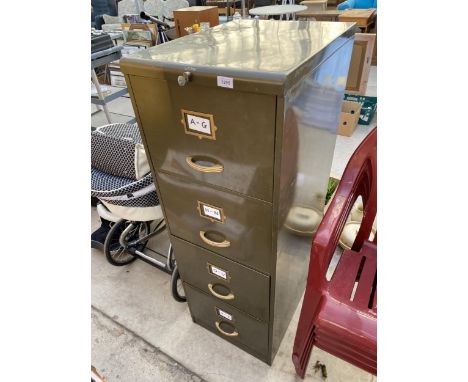 A VINTAGE 'WELLINGTON' FOUR DRAWER METAL FILING CABINET 