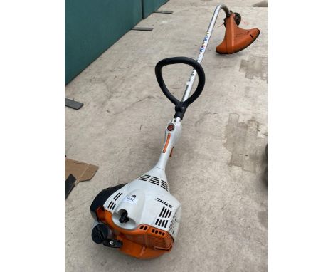 A STHIL FS 40 PETROL ENGINE GRASS STRIMMER 