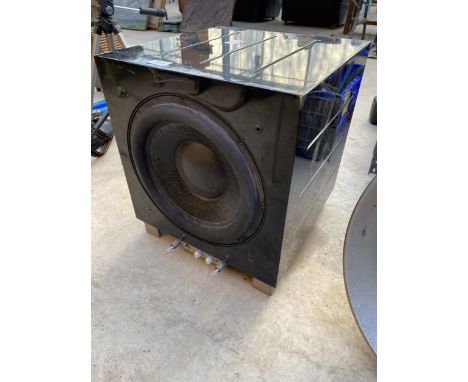 A LARGE REL R505 SUB BASE SYSTEM SPEAKER 