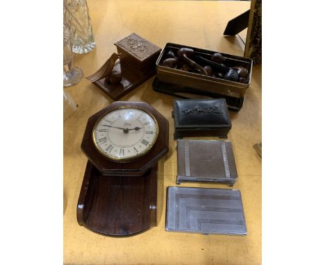 A QUANTITY OF ITEMS TO INCLUDE VINTAGE PIPES, A NOVELTY 'BIRD' CIGARETTE BOX, SILVER PLATED CIGARETTE BOXES, WALL CLOCK, ETC 