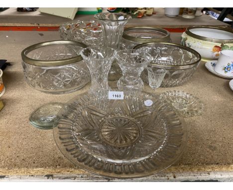 A GROUP OF VINTAGE CUT GLASS AND FURTHER GLASS BOWLS ETC 