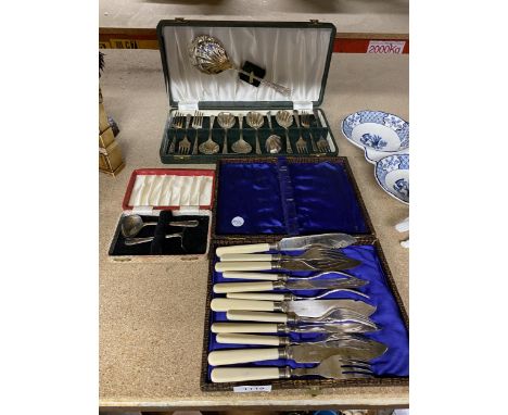 THREE BOXES OF VINTAGE FLATWARE TO INCLUDE FISH KNIVES AND FORKS, A BABY FEEDER SET AND FORKS AND SPOONS 