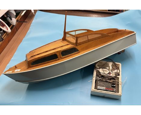 Radio control boat with nitro engine, speed control, servos &amp; controller