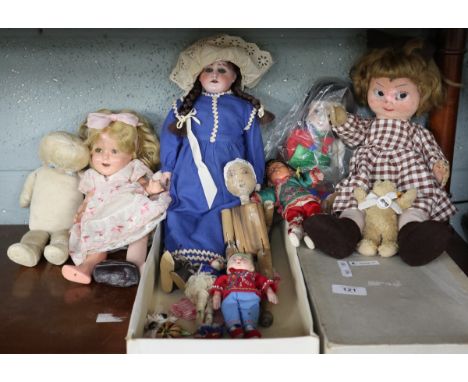 Collection of antique &amp; vintage dolls including 1 Victorian porcelain doll &amp; novelty Stieff teddy keyring