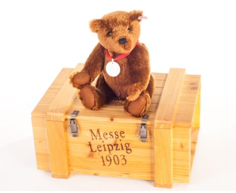 A Steiff Limited Club Edition Teddy Bear “Bear 420351”, in wooden crate with certificate, 2690 for 2003