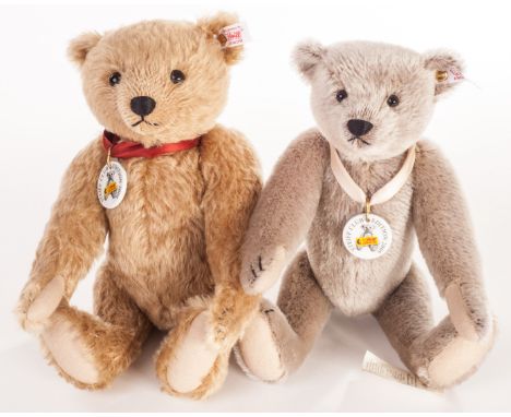 A Steiff Limited Club Edition ‘Franz’ Teddy Bear, with a seal, in original bag, 2401 for 2004; and Richard Steiff Limited Edi