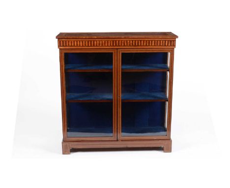 An early 20th Century Edwardian inlaid mahogany and satinwood banded display cabinet, the flared top with inlaid bobbin desig