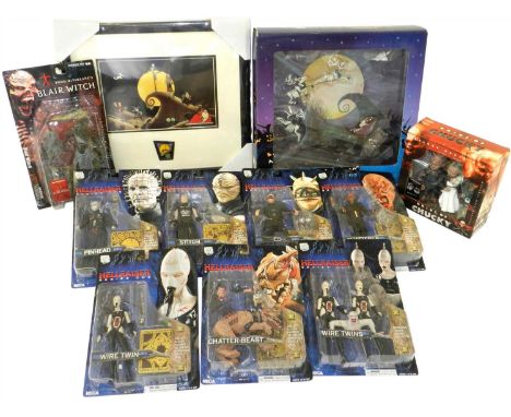 Sealed Horror Film Action figures; Hellraiser, Blair Witch etc.: Hellraiser blister carded figures: Pinhead, Stitch Wire Twin