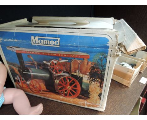 A Mammod traction engine in original box TE1A
