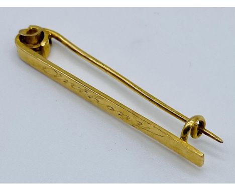 An 18ct gold Chinese tie clip inscribed Anthony, weight 3.5g